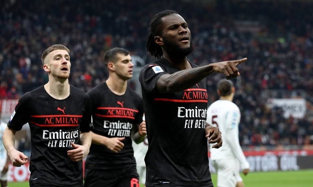 杏彩体育在线-包含国际米兰力争击败AC米兰：赛场上的对决！的词条