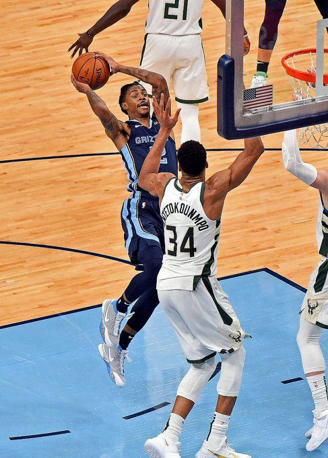 快船遭遇尴尬败仗，主场不敌灰熊